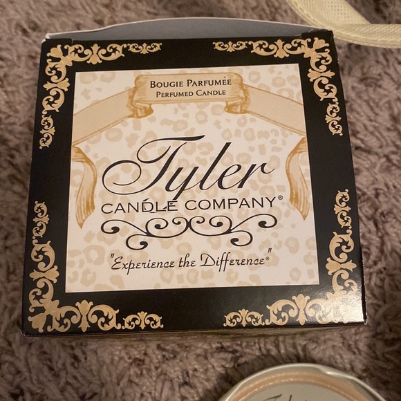 Tyler Candle Warm Sugar Cookie Candle - Picture 2 of 4